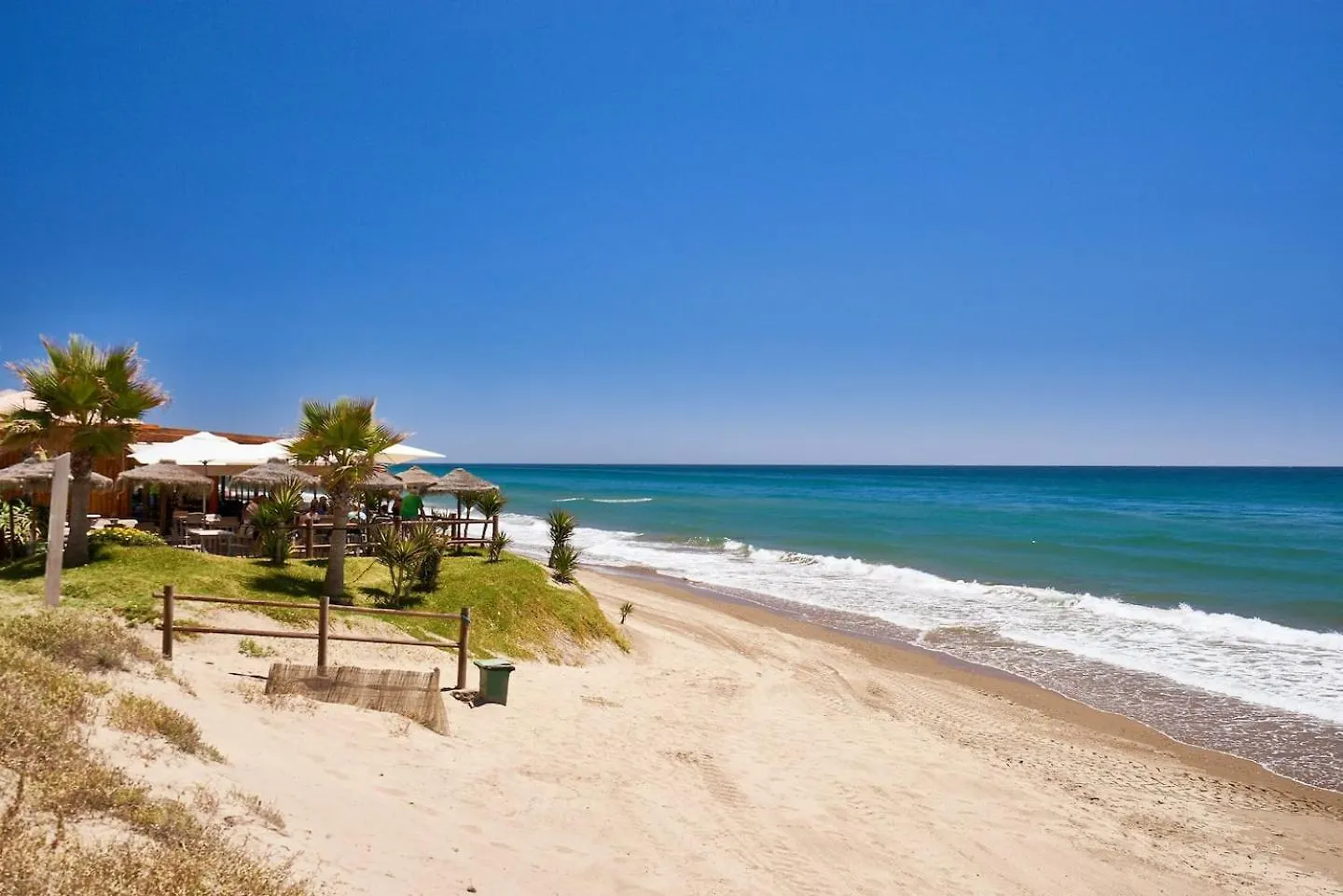 Apartment Oleholidays 315 Romana Playa Primera Linea Playa Marbella Spain
