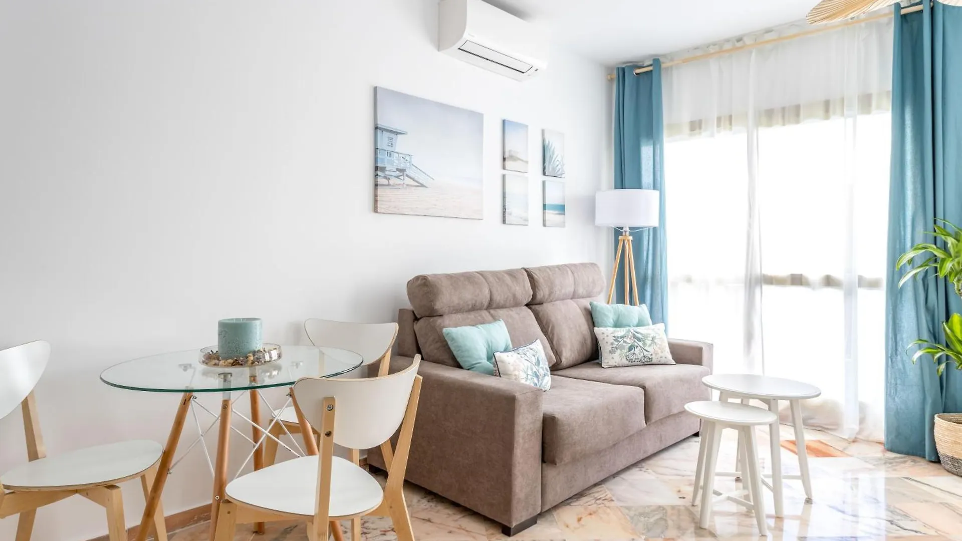 Apartment Oleholidays 315 Romana Playa Primera Linea Playa Marbella