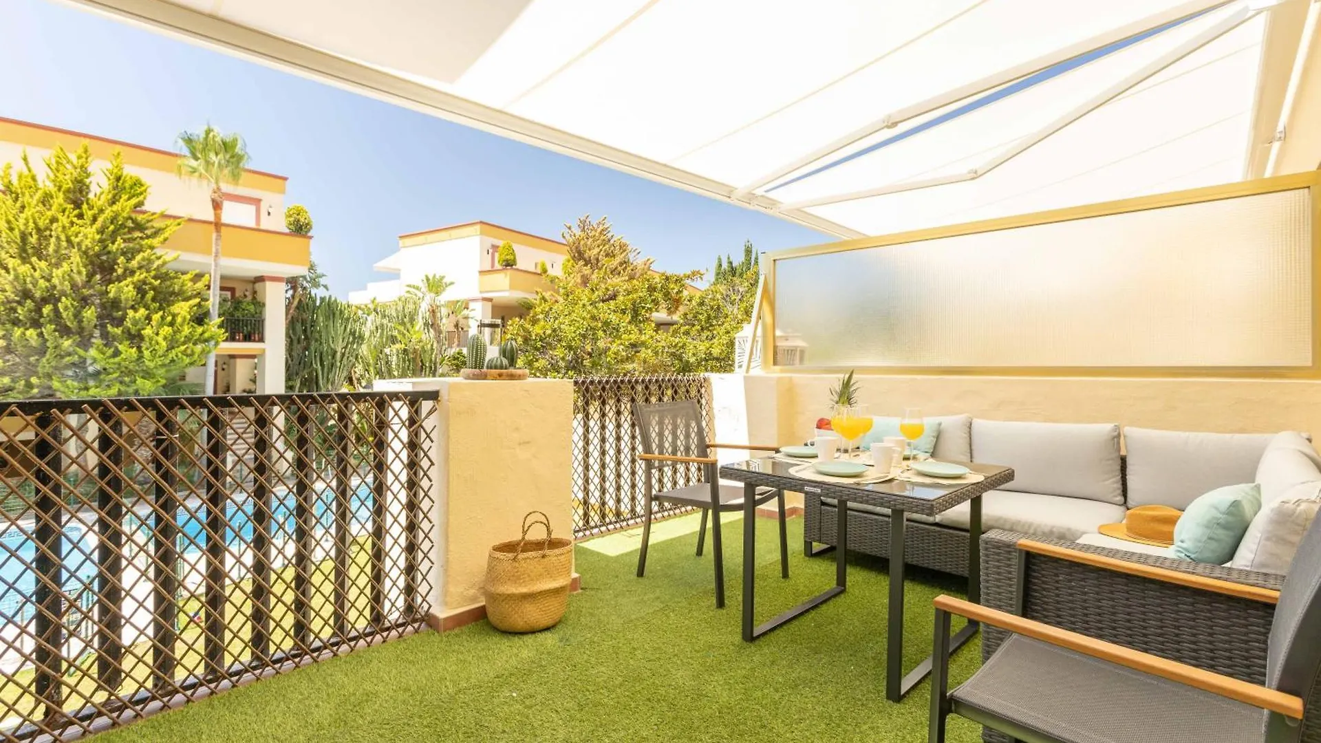 Oleholidays 315 Romana Playa Primera Linea Playa Marbella Apartment